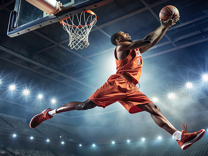 丹佛靓仔在线撒钱！名场面：戈登和好友在夜店翩翩起舞